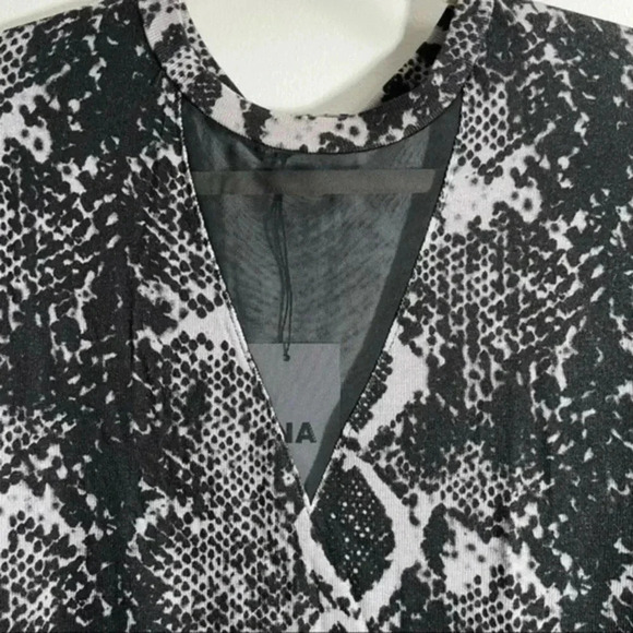 LNA Orion Python Sweatshirt Size Small - Picture 7 of 10